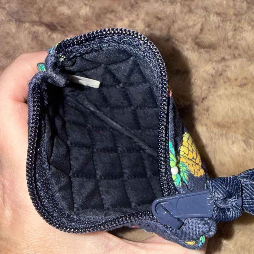 Vera Bradley blue Pineapple zippered coin purse / small Bag, NWOT